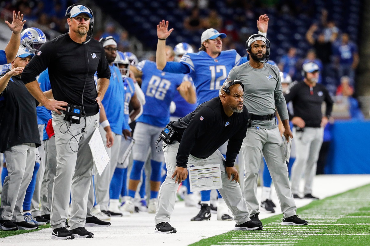 Detroit Lions RB coach Duce Staley