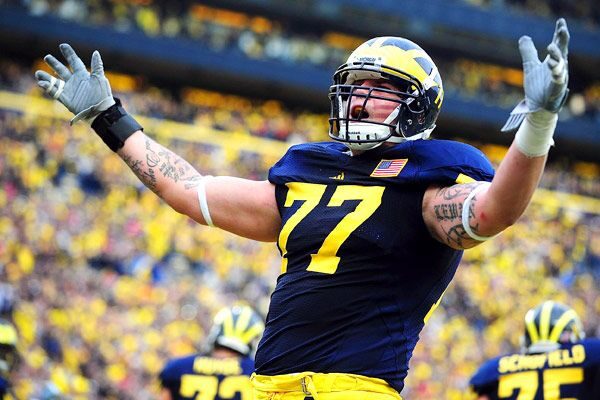 Betting on College Football: Taylor Lewan Gets the Upper Hand in Michigan-Ohio State Wager