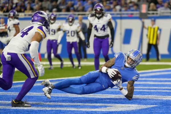 Twitter Reacts to Lions Massive Win Over Vikings
