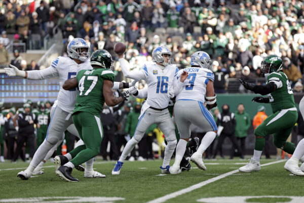 Detroit Lions Scrap Their Way to Victory
