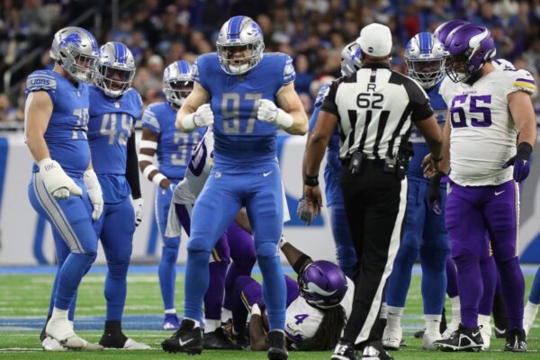 Roaring Detroit Lions look to keep playoff hopes alive vs. Jets