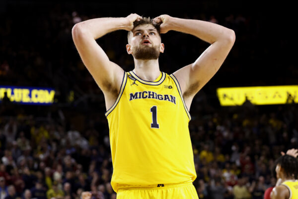 Late Collapse Puts Michigan Wolverines on Life Support