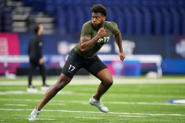 At NFL combine, college experience seen as a winning play
