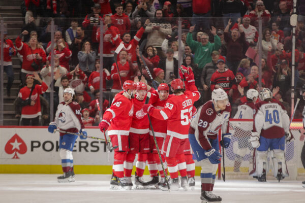 Red Wings Succumb to Avalanche 5-1