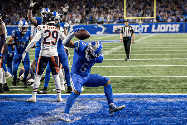 Detroit Lions Secure Ugly 31-26 Comeback Win Over Chicago Bears
