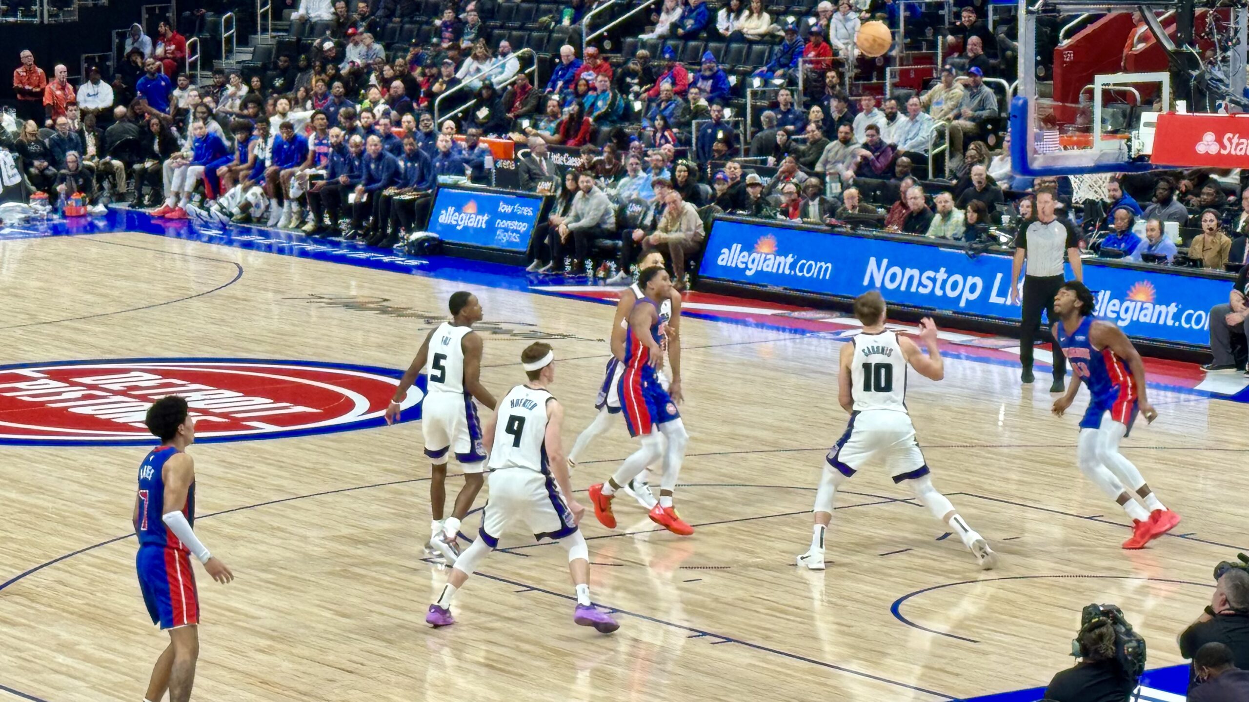 The Detroit Pistons loss to the Sacramento Kings 131-110 in a game where Cade Cunningham was definitely missed. Article by Brandon Dent. Photo Credit: Brandon Dent.
