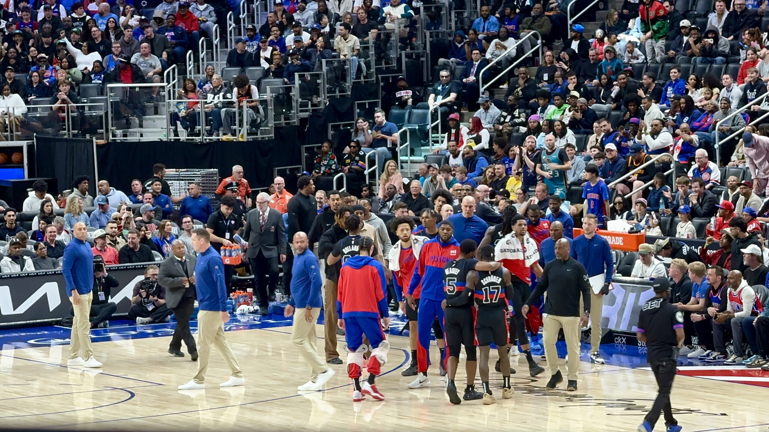 Detroit Pistons fight tough, but fall to the OKC Thunder and 48 points from NBA MVP candidate Shai Gilgeous-Alexander. Article by Brandon Dent. Photo credit: Brandon Dent.